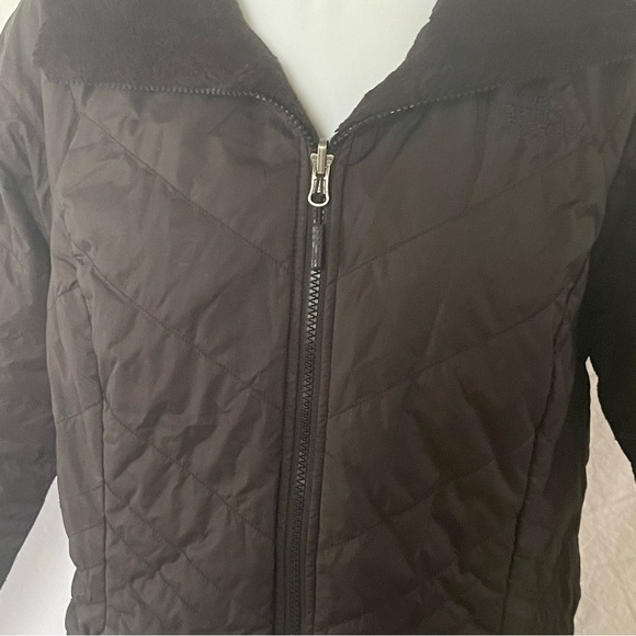 The North Face black winter coat size small/medium - Picture 4 of 12
